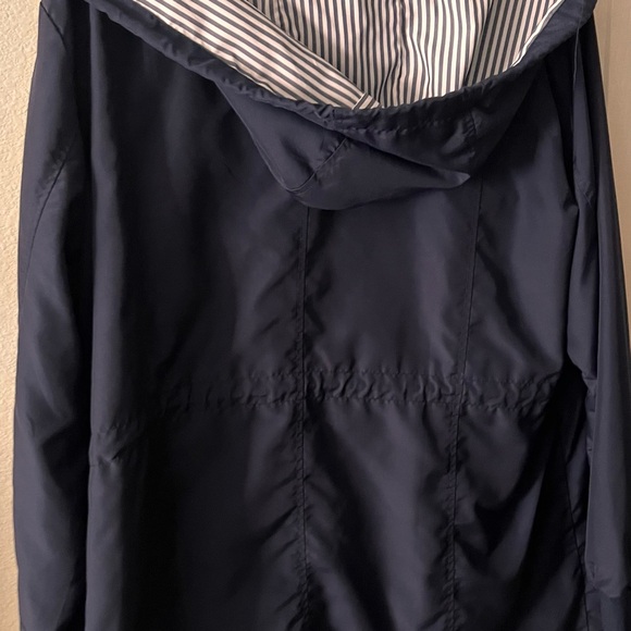 Stylish Women's Navy Utility Jacket - Picture 8 of 9